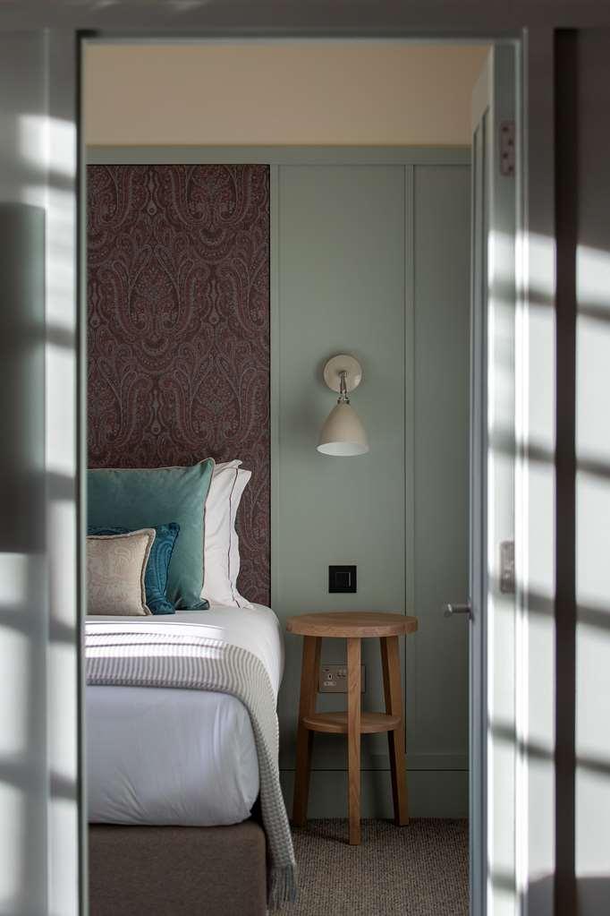 Cheval Abbey Strand Apartments, At Holyrood エディンバラ 部屋 写真