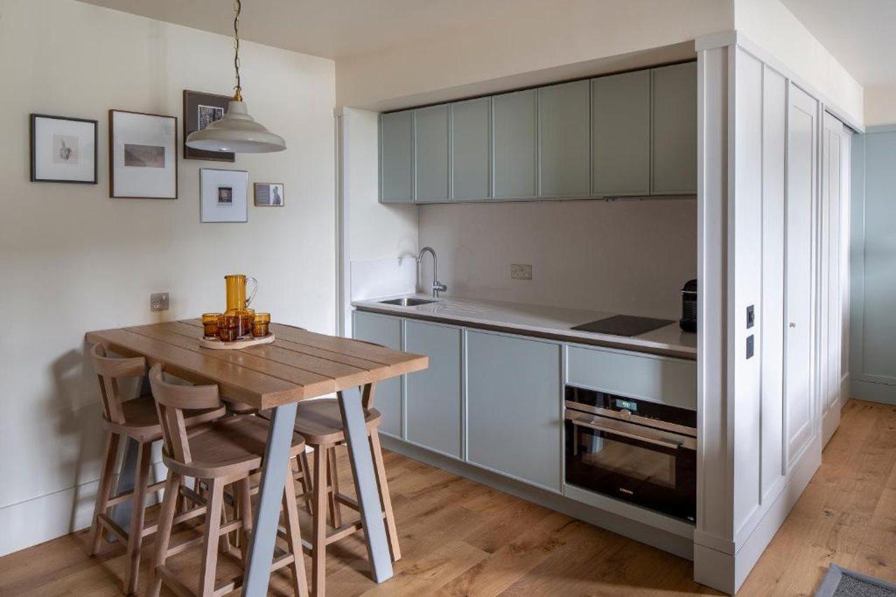 Cheval Abbey Strand Apartments, At Holyrood エディンバラ エクステリア 写真