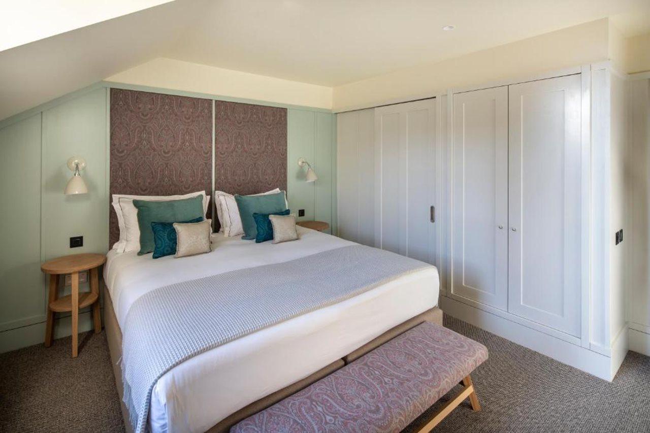 Cheval Abbey Strand Apartments, At Holyrood エディンバラ エクステリア 写真