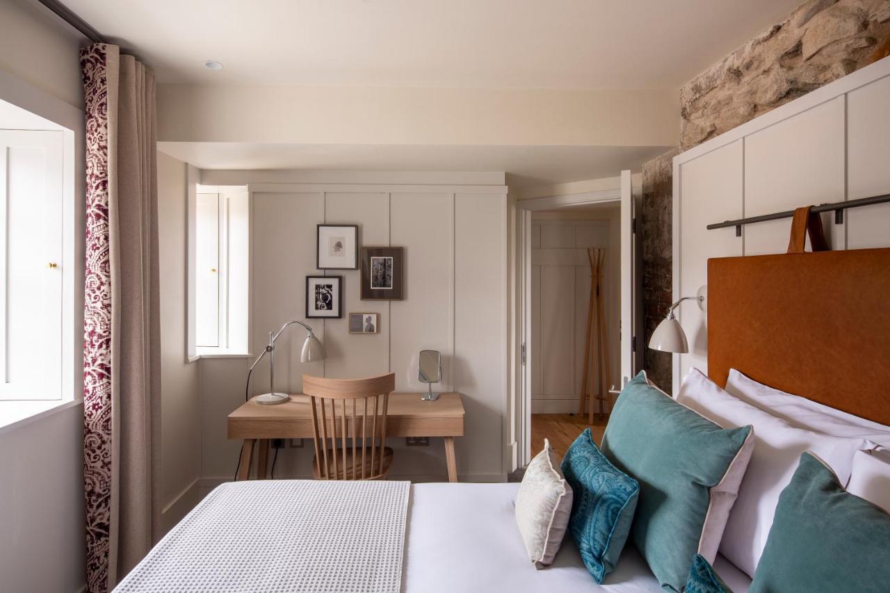 Cheval Abbey Strand Apartments, At Holyrood エディンバラ エクステリア 写真