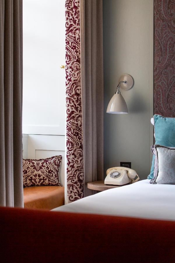Cheval Abbey Strand Apartments, At Holyrood エディンバラ エクステリア 写真